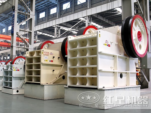 復擺式破碎機成品圖