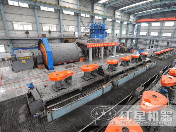 鋁礦浮選生產(chǎn)線現(xiàn)場